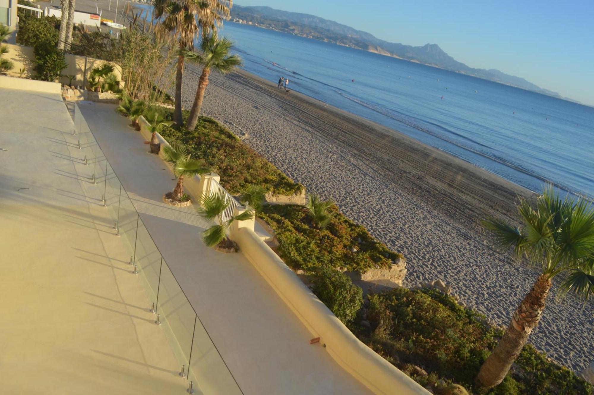 Maravilloso Apartamento Amanecer Cabo A Pie De Playa Y Mar En Chalet Roquetes Аликанте Екстериор снимка
