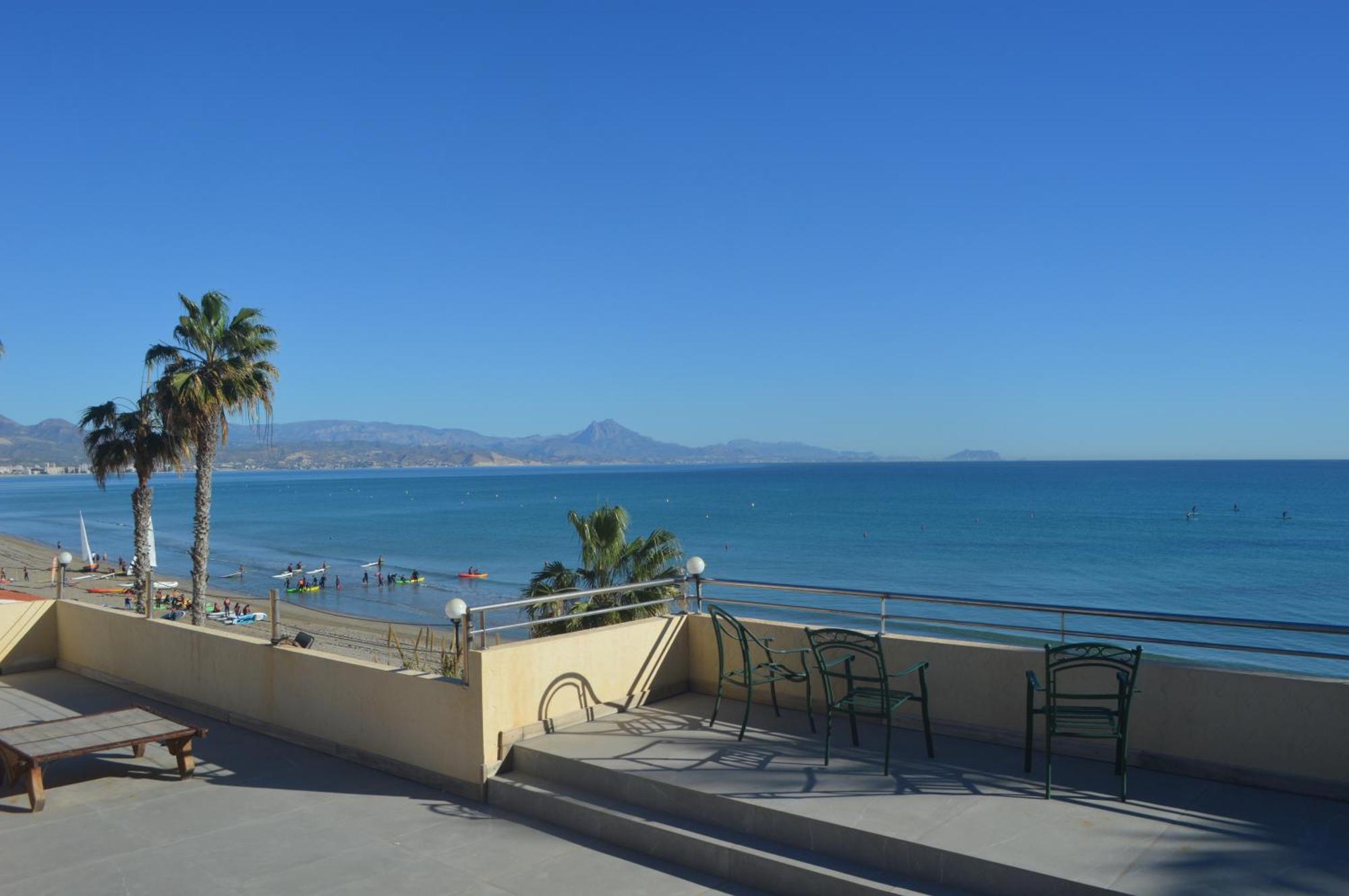 Maravilloso Apartamento Amanecer Cabo A Pie De Playa Y Mar En Chalet Roquetes Аликанте Екстериор снимка